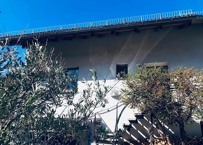 Ferienwohnung Shakira شقة بينش